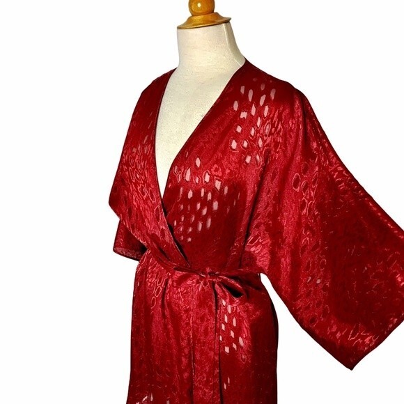 Vintage Red Burnout Animal Print Lingerie Robe - 1X - Picture 12 of 12